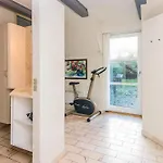4 Star In בית נופש *