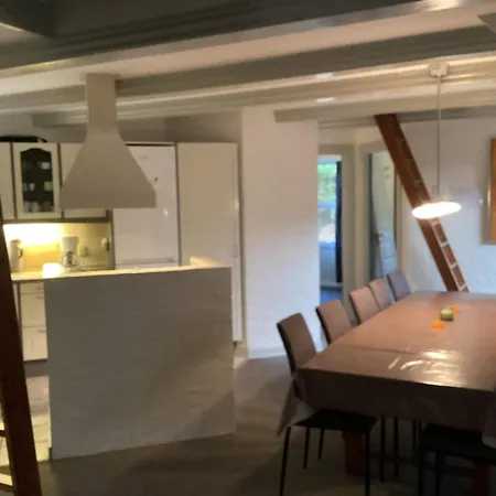 4 Star In Prázdninový dům *